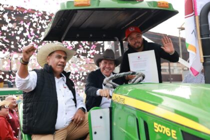 David Monreal vincula campo, seguridad y paz para Zacatecas