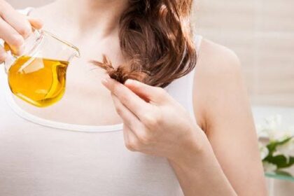 ¿Aceite de oliva en el cabello? Lo que realmente puede hacer contra el frizz y la resequedad