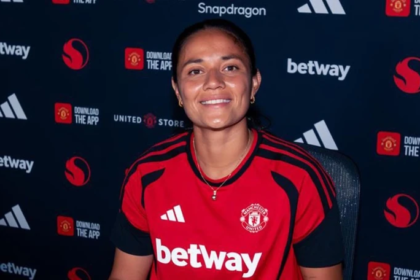 Rebeca Bernal ya es jugadora del Manchester United