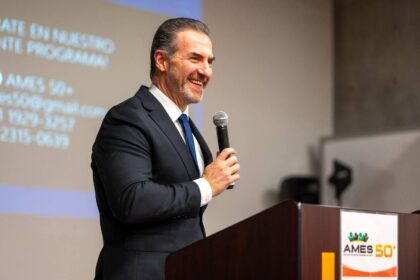 Respaldan a Adrián De la Garza ante petición a Sheinbaum de intervenir en NL