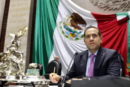 Raúl Bolaños llama a debatir con respeto la reforma que limitaría la doble nacionalidad para gobernar